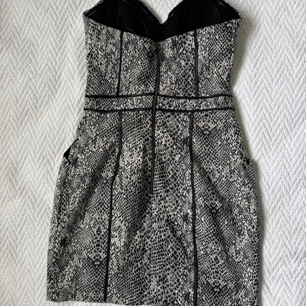 Guess Strapless Snake Print Dress Size 4 Vintage - Picture 6 of 11